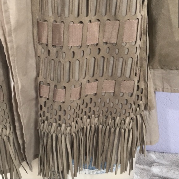 Chico’s 2 Tan Faux Suede Fringe Jacket - Picture 2 of 8
